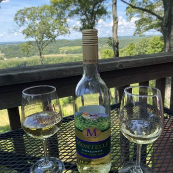 Montelle Winery - Wineries Near Me - Augusta, Missouri