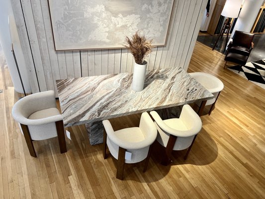 Crate & Barrel by null