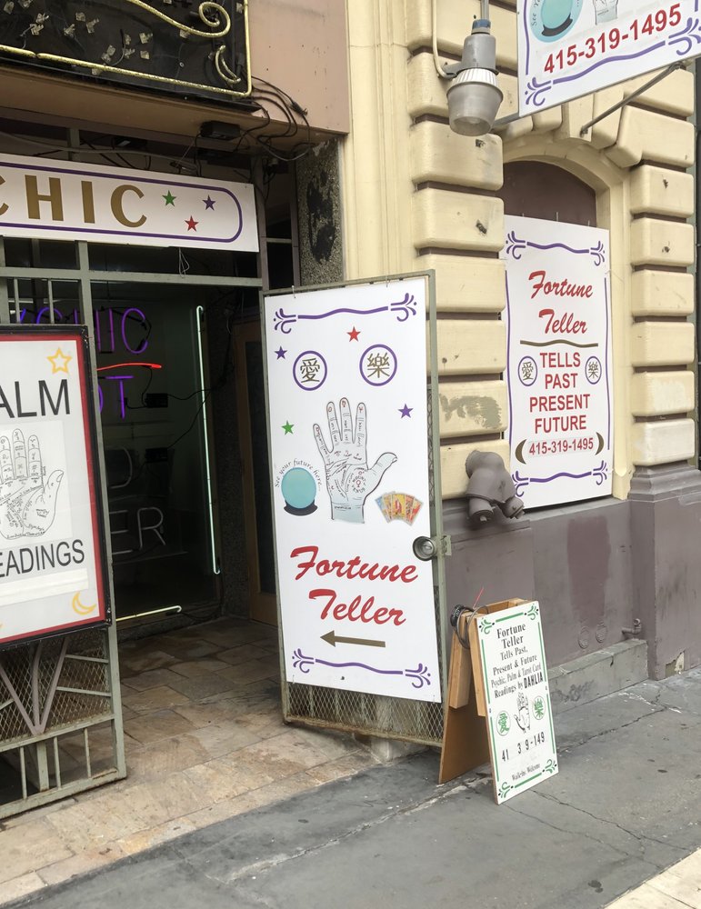 Union square pyschic Logo