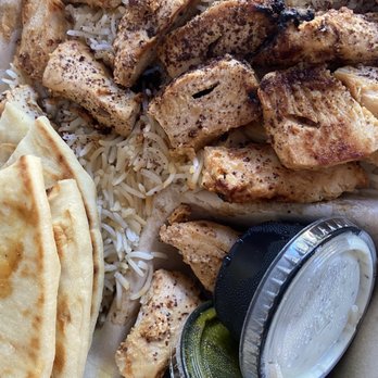 Q's Halal Mediterranean Comfort - Chicken Platter - Mediterranean Near Me - Vallejo, California Q's Halal Mediterranean Comfort - Chicken Platter - Mediterranean Near Me - Vallejo, California