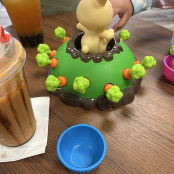 Gugu's Teahouse - Board games and beverages - Bubble Tea Near Me - Naperville, Illinois