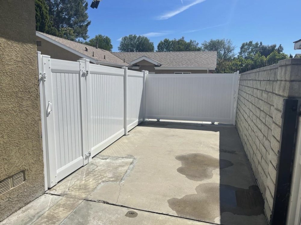 Slide of Artizmo Builders