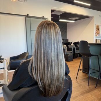 Axelle Salon - Partial highlight and blowout - Hair Stylists Near Me - Davie, Florida