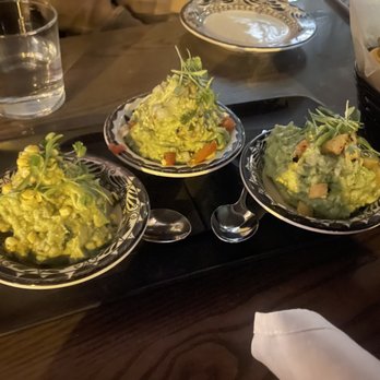 La Josie - Guac Trio - Elote, Tradicional, Piña from left to right - Mexican Near Me - Chicago, Illinois La Josie - Guac Trio - Elote, Tradicional, Piña from left to right - Mexican Near Me - Chicago, Illinois
