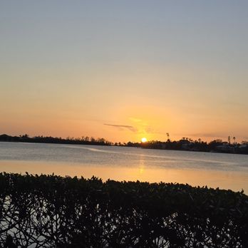 Nokomo's Sunset Hut - Halloween evening sitting on the chairs listening to my favorite band Jimmy Bones and Larry - Seafood Near Me - Nokomis, Florida