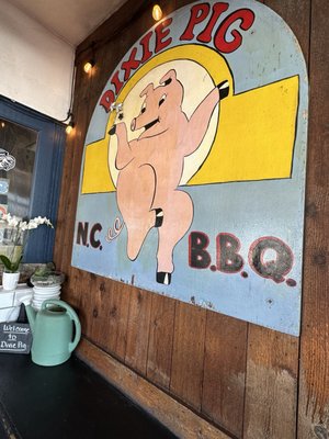 Dixie Pig Bar-B-Q by null