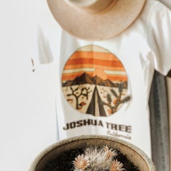 Roaming Travelers - Women's Clothing Near Me - Joshua Tree, California Roaming Travelers - Women's Clothing Near Me - Joshua Tree, California