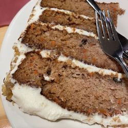 Sam's Inn - Carrot cake