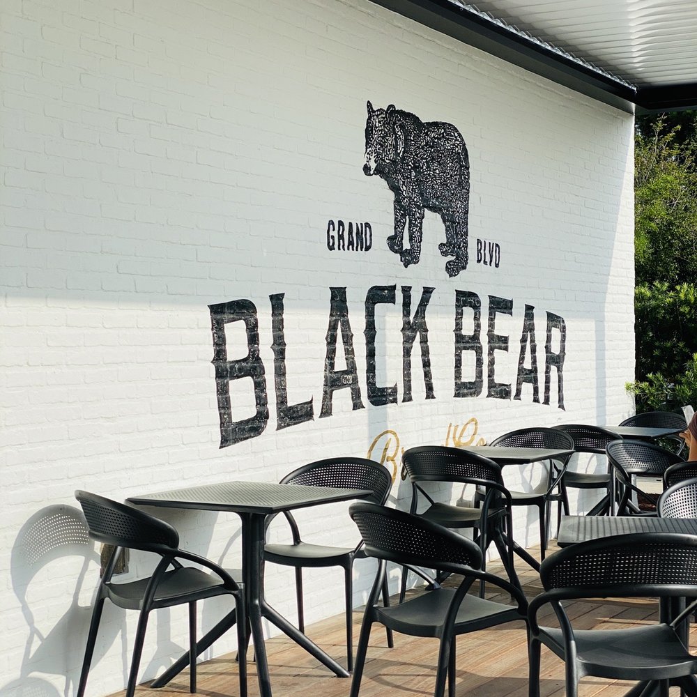 Black Bear Bread - Outside - Bakeries Near Me - Miramar Beach, Florida