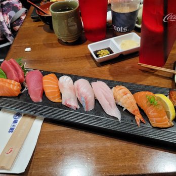 Show Sushi - Sushi Bars Near Me - La Palma, California Show Sushi - Sushi Bars Near Me - La Palma, California