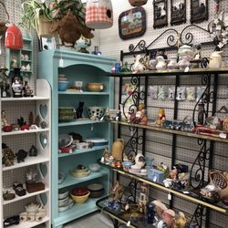 Needful Things Market - Some vintage/retro items and quite a bit of new stuff.