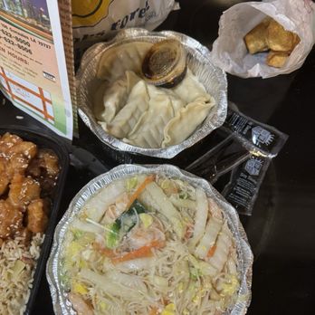 Hong Kong - Shrimp mi fun & steamed dumplings - Chinese Near Me - Gonzales, Louisiana Hong Kong - Shrimp mi fun & steamed dumplings - Chinese Near Me - Gonzales, Louisiana