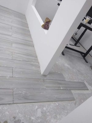 Alvarenga Construction Logo