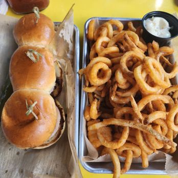 Rizzo's Bar & Inn - Sliders and curly fries - New American Near Me - Chicago, Illinois