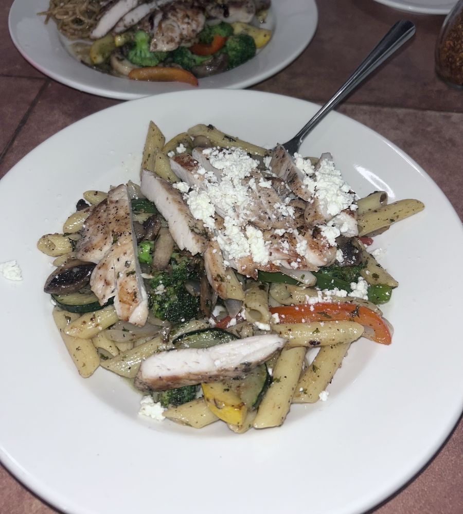 Fetanetti's Italian Grill Logo