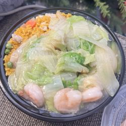 New Garden Wok - Shrimp chow mien.