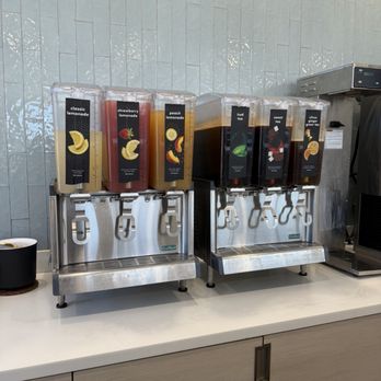 Salata - Lots of drink choices - Salad Near Me - Katy, Texas