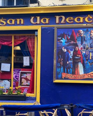Tigh Neachtain by null