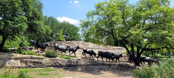 Pioneer Plaza by null