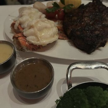 T-Bones - I am a carnivore - Steakhouses Near Me - Las Vegas, Nevada T-Bones - I am a carnivore - Steakhouses Near Me - Las Vegas, Nevada