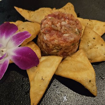 Vargas - Ahi Tuna Tartar - good - Steakhouses Near Me - Montreal, Quebec Vargas - Ahi Tuna Tartar - good - Steakhouses Near Me - Montreal, Quebec