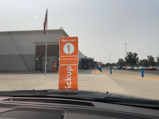 Walmart Supercenter by null