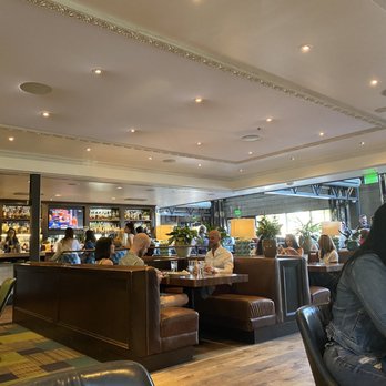 The Henry - Atmosphere - New American Near Me - Phoenix, Arizona The Henry - Atmosphere - New American Near Me - Phoenix, Arizona