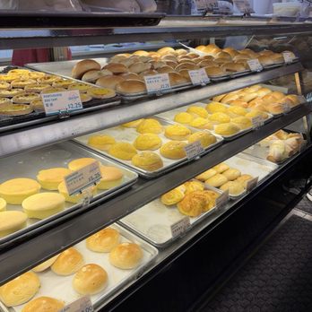 Chiu Quon Bakery & Dim Sum - Bakeries Near Me - Chicago, Illinois