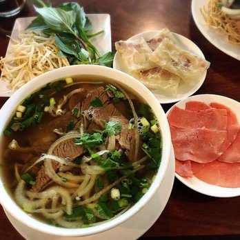 Pho Saigon - Large Combination Pho w/Rare Beef on the side and side of Tendon (Cow Jello) - Vietnamese Near Me - Honolulu, Hawaii Pho Saigon - Large Combination Pho w/Rare Beef on the side and side of Tendon (Cow Jello) - Vietnamese Near Me - Honolulu, Hawaii