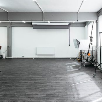 69 Drops Studio - Studio 2 - Video/Film Production Near Me - London, XGL 69 Drops Studio - Studio 2 - Video/Film Production Near Me - London, XGL