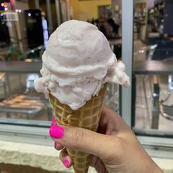 Ice cream with Isabel