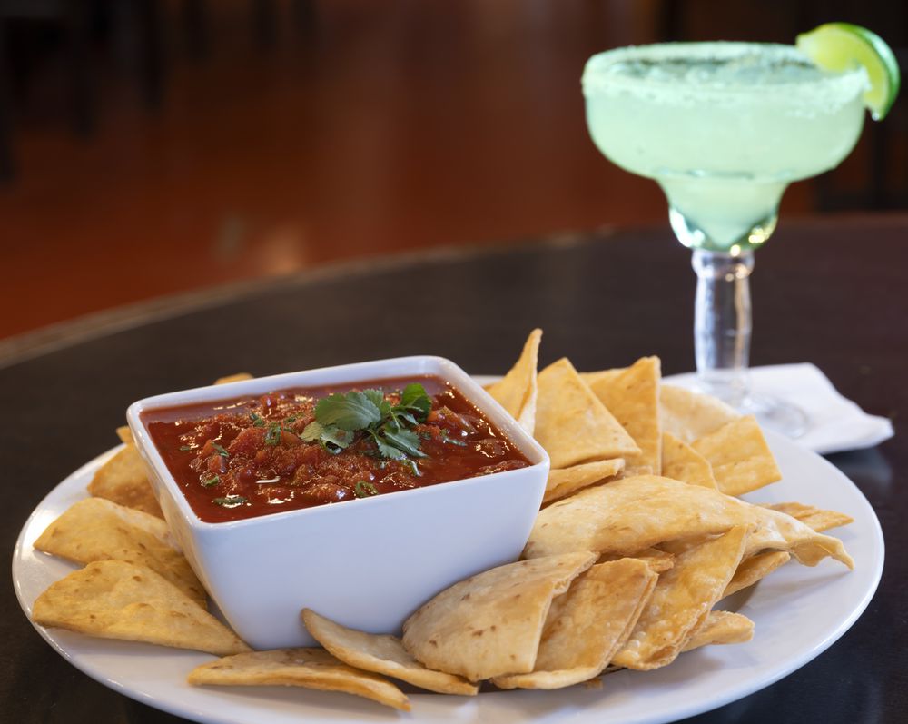 COACHES BAR & GRILL Updated September 2024 72 Photos & 61 Reviews