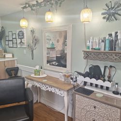 Michelle's Salon - Michelle's Salon in Blue Springs MO