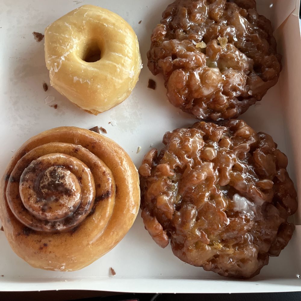 Donald's Donuts - They have HUGE Apple and Pineapple Fritters! The cinnamon rolls are so soft- and the glazed donuts are super fluffy!! - Donuts Near Me - Memphis, Tennessee