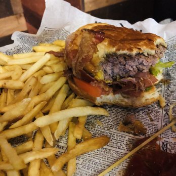 Novelty Eats - Smoke House Burger - Comfort Food Near Me - Bronx, New York Novelty Eats - Smoke House Burger - Comfort Food Near Me - Bronx, New York