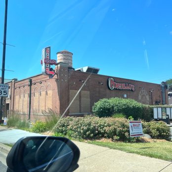 Portillo's & Barnelli's Summit - Outside - Hot Dogs Near Me - Summit, Illinois Portillo's & Barnelli's Summit - Outside - Hot Dogs Near Me - Summit, Illinois