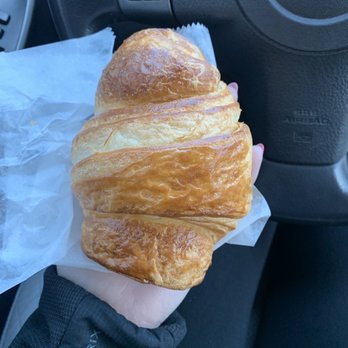 Rene's Bakery - Spinach and cheese with cayenne pepper croissant - Bakeries Near Me - Indianapolis, Indiana Rene's Bakery - Spinach and cheese with cayenne pepper croissant - Bakeries Near Me - Indianapolis, Indiana