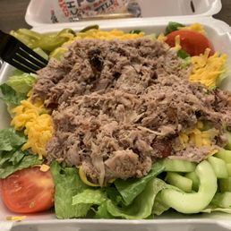 Salad with pulled pork