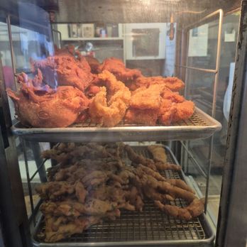 Saint Louis Delicatessen - Fried fish, Fried shrimp, Fried vegetables - Delis Near Me - Honolulu, Hawaii