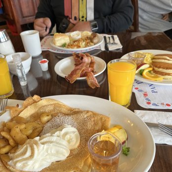 Paula's Pancake House - Breakfast & Brunch Near Me - Solvang, California Paula's Pancake House - Breakfast & Brunch Near Me - Solvang, California