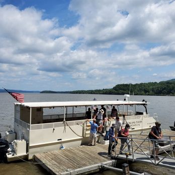 Bannerman's Island - Boat from Beacon - Tours Near Me Bannerman's Island - Boat from Beacon - Tours Near Me