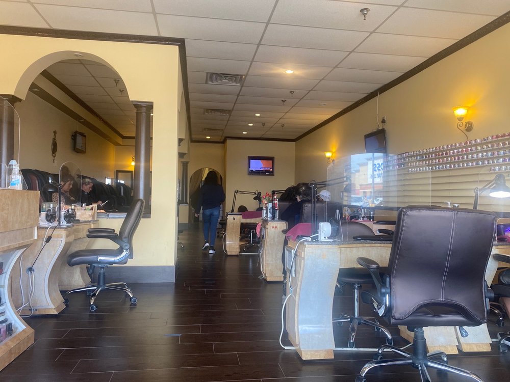 ATTRACTIVE NAILS Updated September 2024 15 Reviews 4628 Lebanon