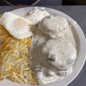 Bizzee Bees Cafe & Pies - Biscuits & Gravy Breakfast Plate - Breakfast & Brunch Near Me - Spring Lake Park, Minnesota