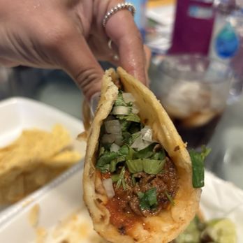 Francisco's Taco Madness - Taco al pastor - Food Trucks Near Me - Fern Park, Florida Francisco's Taco Madness - Taco al pastor - Food Trucks Near Me - Fern Park, Florida