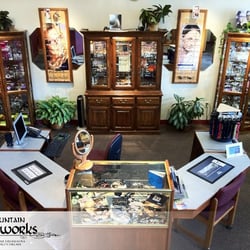 Mountain Eyeworks - Optical Boutique