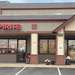Kings Valley Wine and Spirits