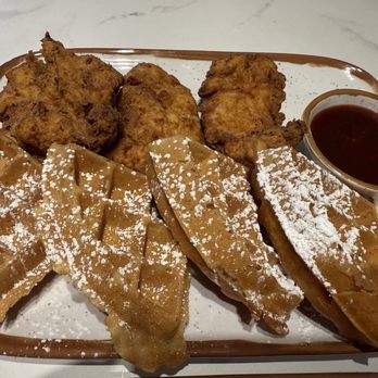 Valley Kitchen - Chicken and Waffles - Breakfast & Brunch Near Me - Boardman, Ohio