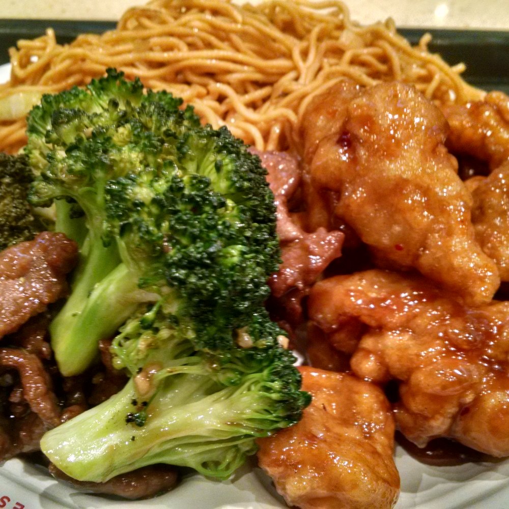 Panda Express - Plate - Beef w/ Broccoli, Orange Chicken & Chow Mein ($7.30) - Fast Food Near Me - Bellevue, Washington Panda Express - Plate - Beef w/ Broccoli, Orange Chicken & Chow Mein ($7.30) - Fast Food Near Me - Bellevue, Washington