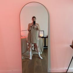 Treatment room full length selfie mirror