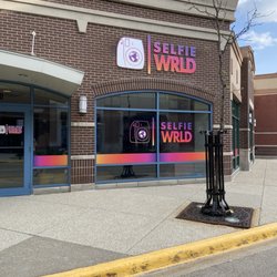Fastsigns - Schaumburg - One of two entrances
